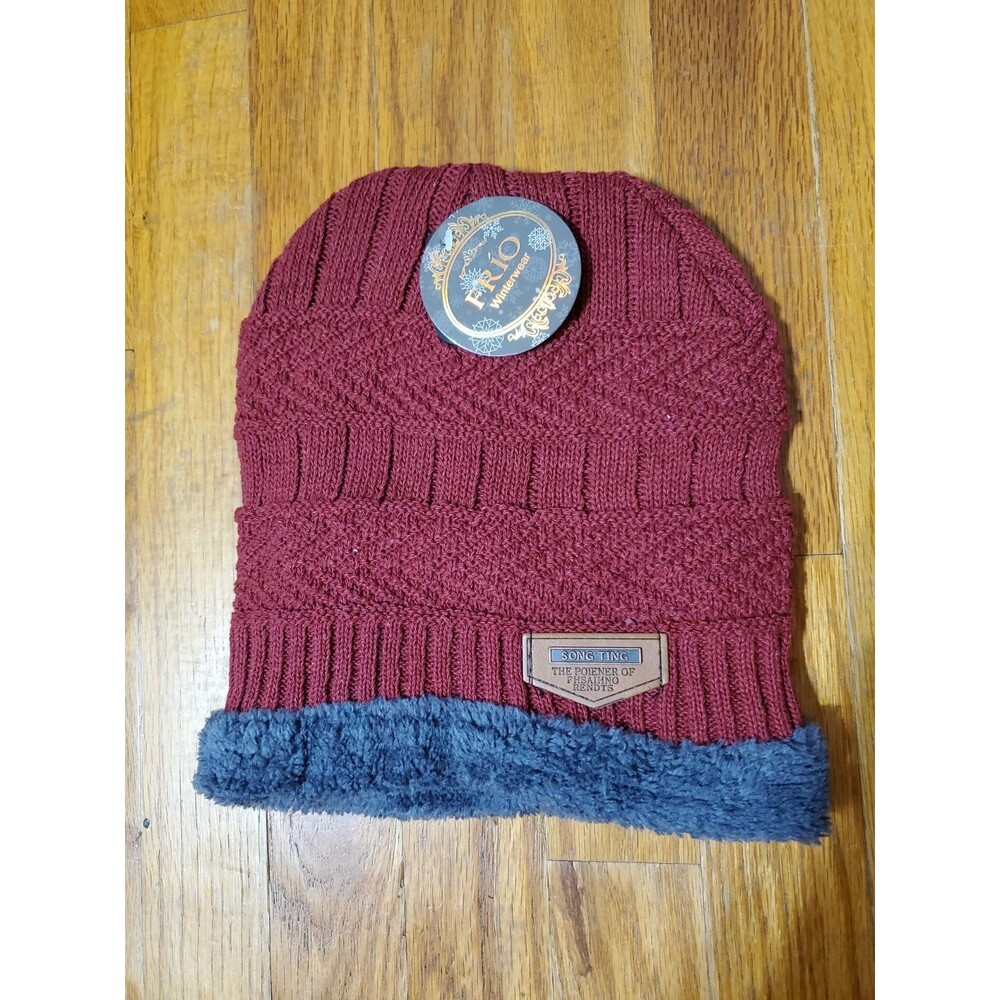 Song Ting The Pioneer of Fashion Trends Unisex Red Beanie Frio Winterwear Knit